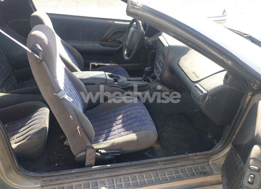 Photo 5 of 2002 Chevrolet Camaro (VIN 2G1FP22K022100951)