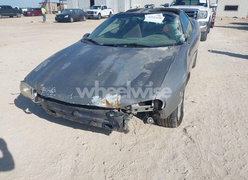 Photo 6 of 2002 Chevrolet Camaro (VIN 2G1FP22K022100951)