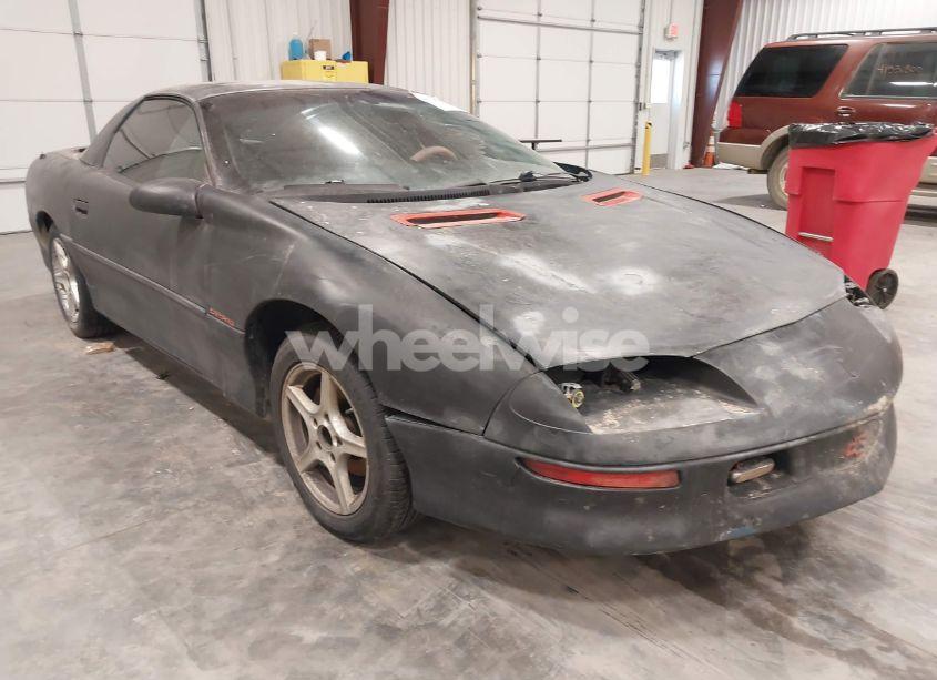 1996 Chevrolet Camaro RS (VIN 2G1FP22K1T2121924) main photo