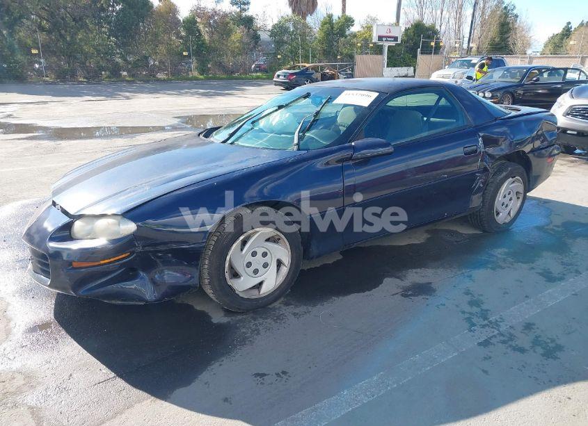 Photo 2 of 2000 Chevrolet Camaro (VIN 2G1FP22K1Y2101843)