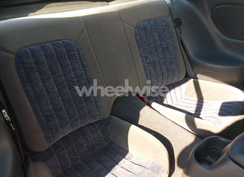 Photo 8 of 2000 Chevrolet Camaro (VIN 2G1FP22K1Y2101843)