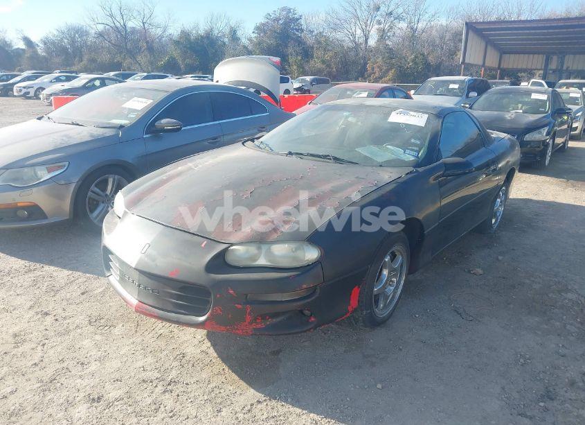Photo 2 of 2000 Chevrolet Camaro (VIN 2G1FP22K2Y2108140)