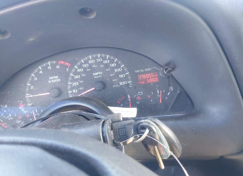 Photo 11 of 2000 Chevrolet Camaro (VIN 2G1FP22K4Y2104946)