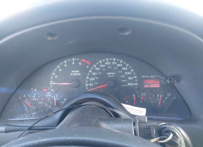 Photo 15 of 2000 Chevrolet Camaro (VIN 2G1FP22K4Y2104946)