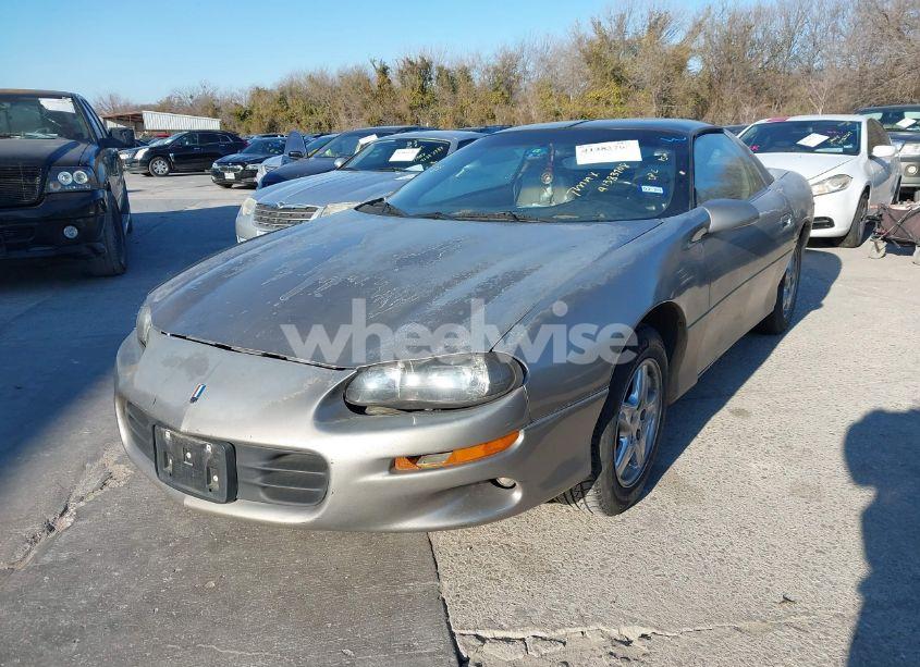 Photo 2 of 2000 Chevrolet Camaro (VIN 2G1FP22K4Y2167092)