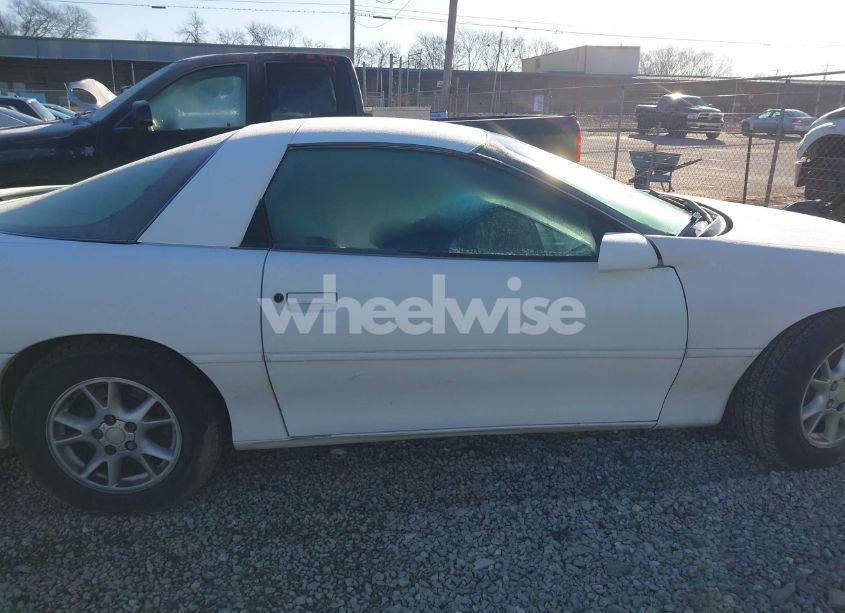 Photo 13 of 2001 Chevrolet Camaro (VIN 2G1FP22K512131336)