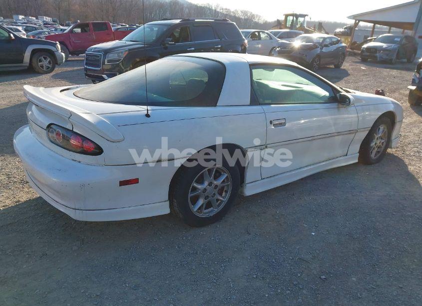 Photo 4 of 2002 Chevrolet Camaro (VIN 2G1FP22K522127675)