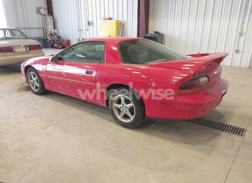Photo 3 of 1997 Chevrolet Camaro (VIN 2G1FP22K5V2120469)