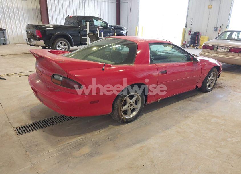 Photo 4 of 1997 Chevrolet Camaro (VIN 2G1FP22K5V2120469)
