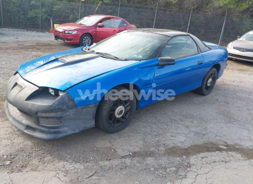 Photo 2 of 1996 Chevrolet Camaro RS (VIN 2G1FP22K6T2103872)