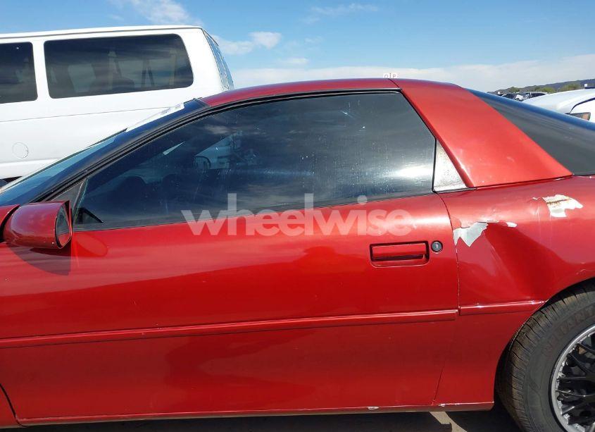 Photo 14 of 1998 Chevrolet Camaro (VIN 2G1FP22K6W2115329)