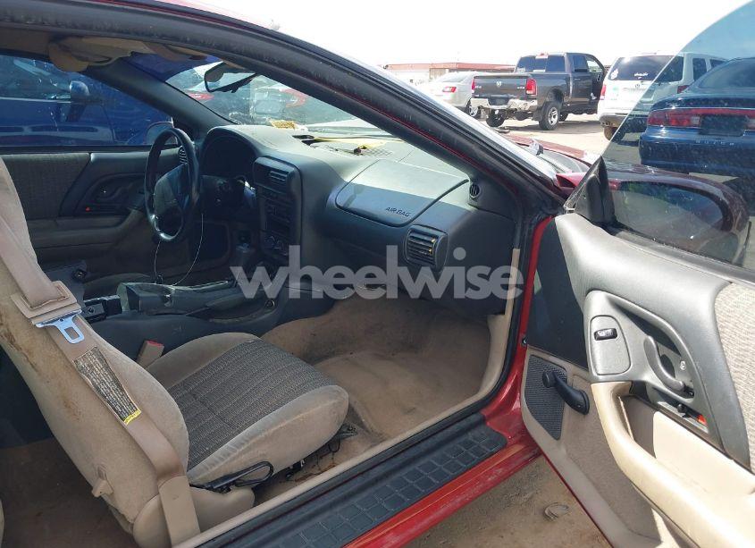 Photo 5 of 1998 Chevrolet Camaro (VIN 2G1FP22K6W2115329)