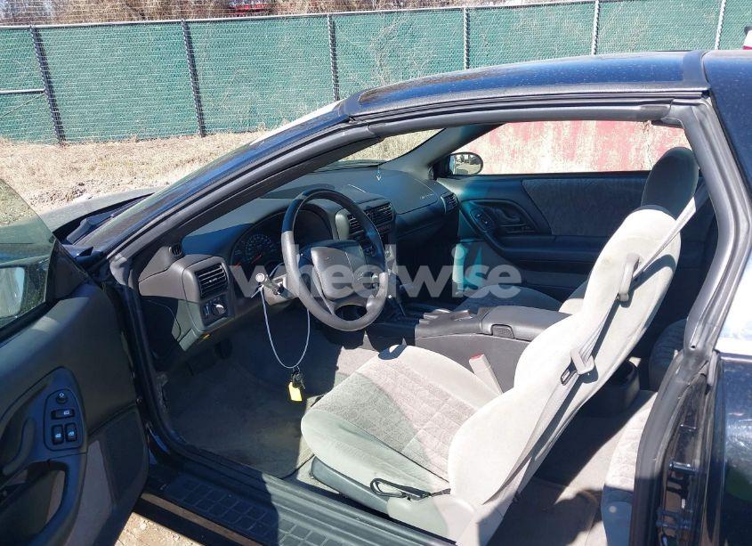 Photo 5 of 2000 Chevrolet Camaro (VIN 2G1FP22K6Y2144946)