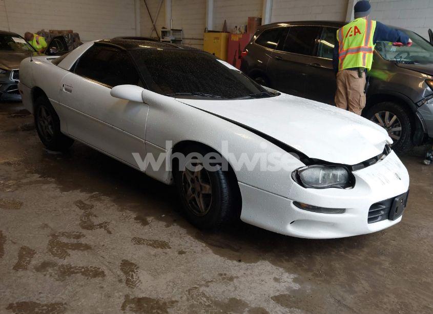 1998 Chevrolet Camaro (VIN 2G1FP22K7W2106185) main photo