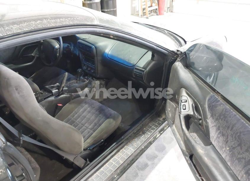 Photo 5 of 2001 Chevrolet Camaro (VIN 2G1FP22K812132173)