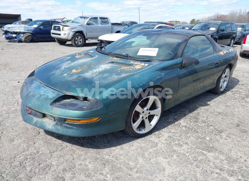 Photo 2 of 1996 Chevrolet Camaro RS (VIN 2G1FP22K9T2101047)