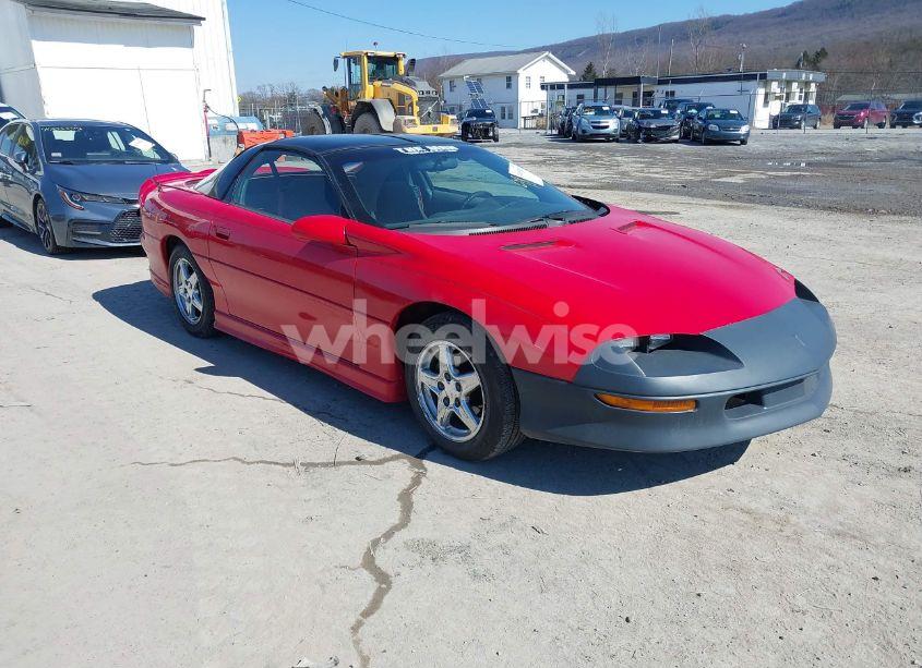 1997 Chevrolet Camaro RS (VIN 2G1FP22K9V2159811) main photo