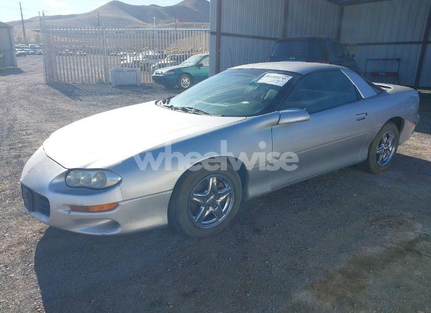 Photo 2 of 1998 Chevrolet Camaro (VIN 2G1FP22K9W2144033)