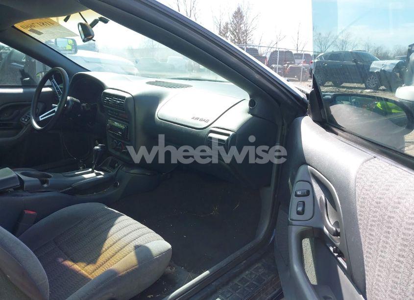 Photo 5 of 1998 Chevrolet Camaro (VIN 2G1FP22KXW2148334)