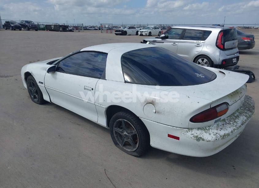 Photo 3 of 1999 Chevrolet Camaro (VIN 2G1FP22KXX2111589)