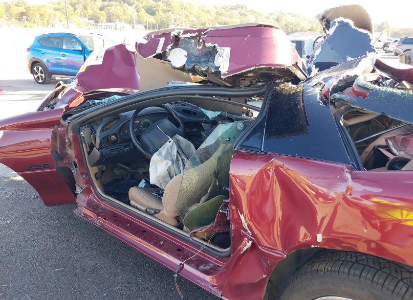 Photo 14 of 1993 Chevrolet Camaro Z28 (VIN 2G1FP22P1P2106633)