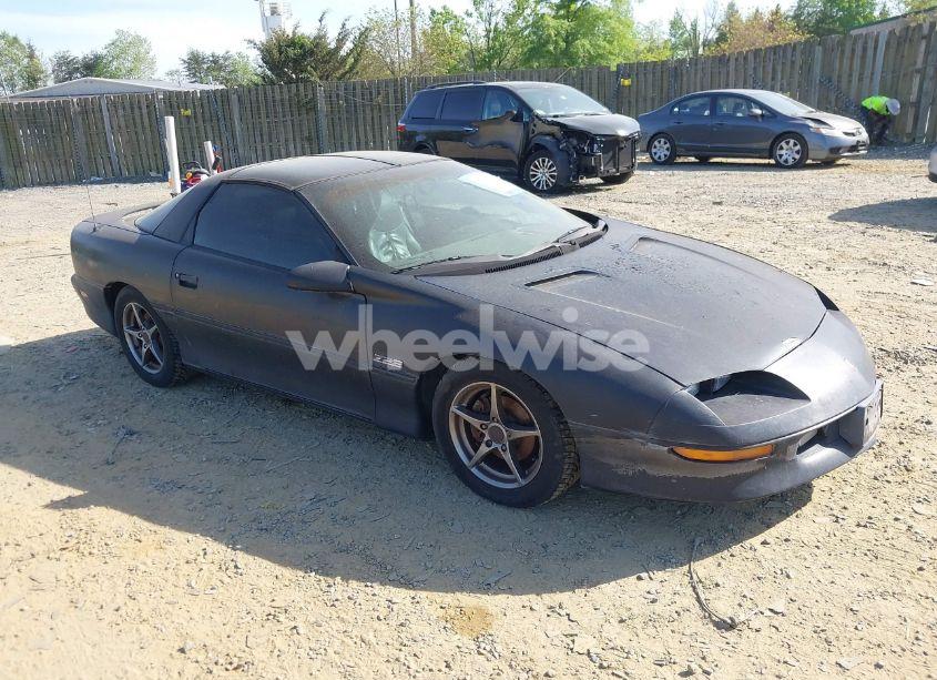 1995 Chevrolet Camaro Z28 (VIN 2G1FP22P1S2219572) main photo