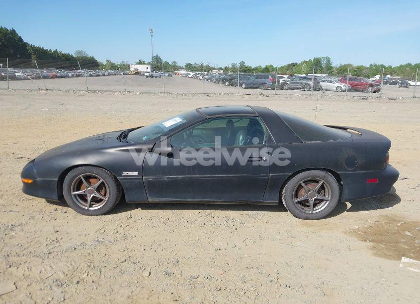 Photo 14 of 1995 Chevrolet Camaro Z28 (VIN 2G1FP22P1S2219572)
