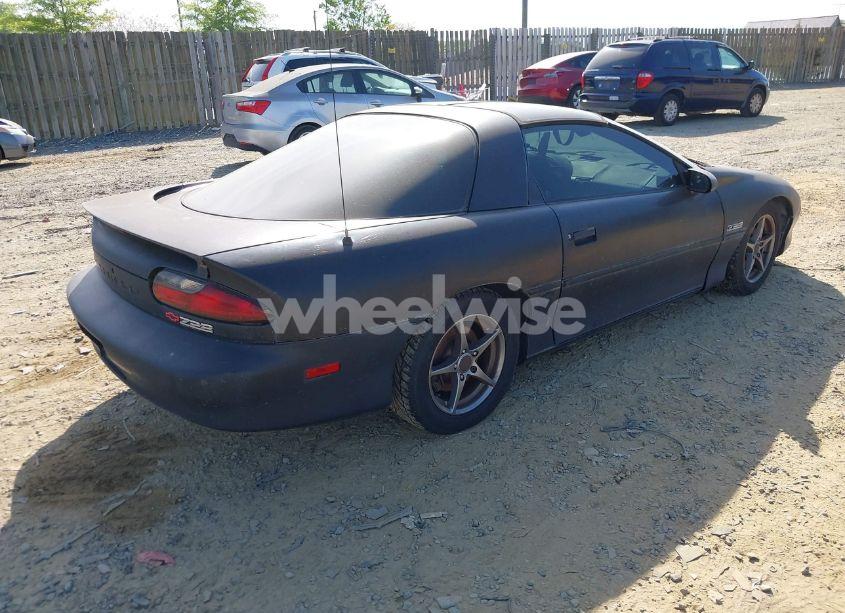 Photo 4 of 1995 Chevrolet Camaro Z28 (VIN 2G1FP22P1S2219572)