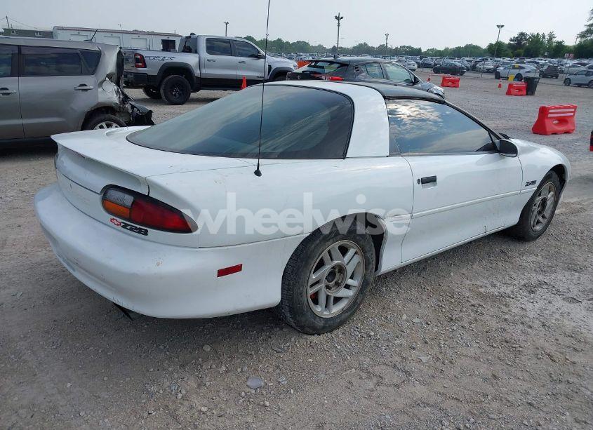 Photo 4 of 1997 Chevrolet Camaro Z28 (VIN 2G1FP22P1V2156722)