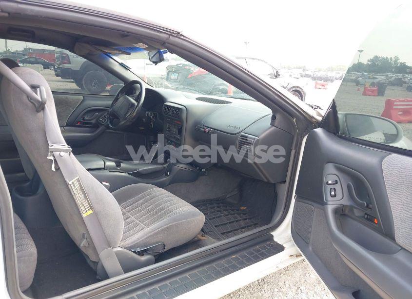 Photo 5 of 1997 Chevrolet Camaro Z28 (VIN 2G1FP22P1V2156722)