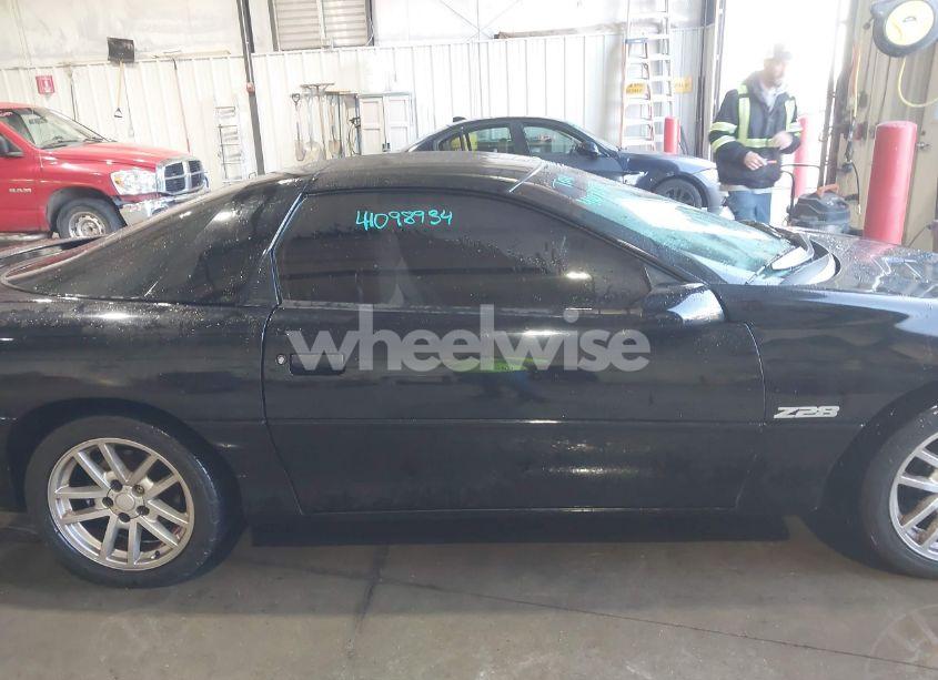 Photo 13 of 1994 Chevrolet Camaro Z28 (VIN 2G1FP22P5R2139444)