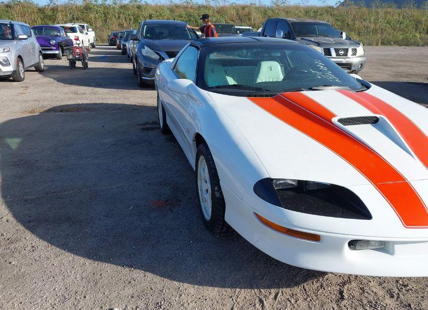 Photo 12 of 1997 Chevrolet Camaro SS (VIN 2G1FP22P6V2124154)
