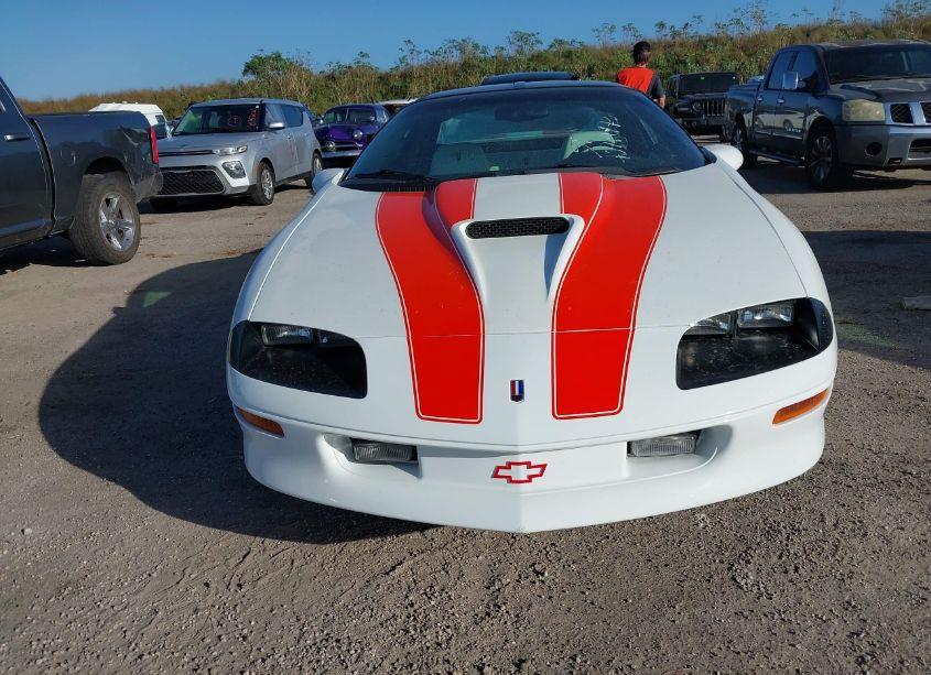 Photo 6 of 1997 Chevrolet Camaro SS (VIN 2G1FP22P6V2124154)