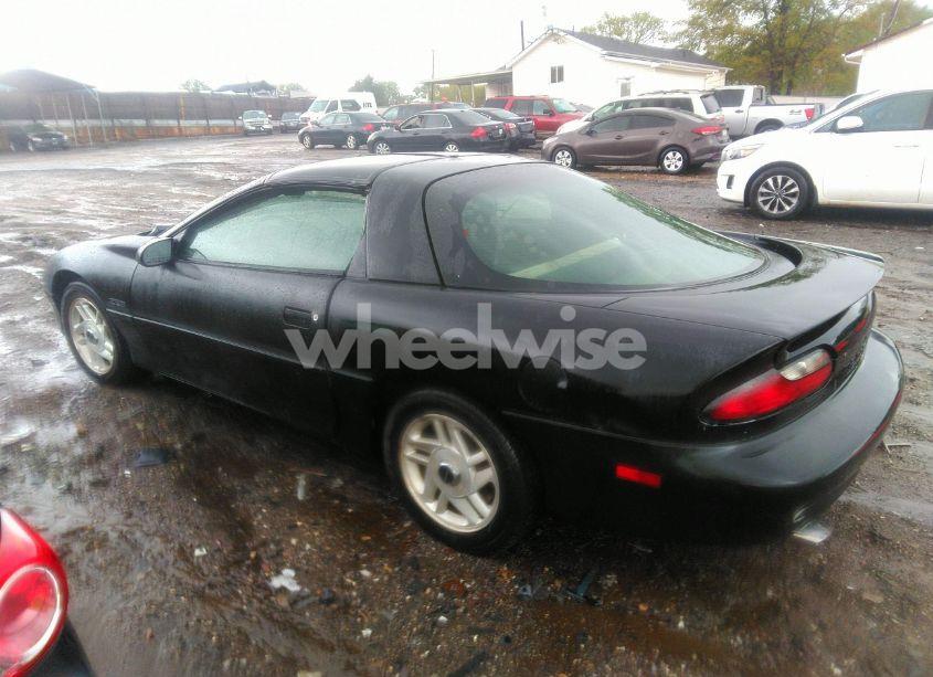 Photo 3 of 1994 Chevrolet Camaro Z28 (VIN 2G1FP22P7R2142331)