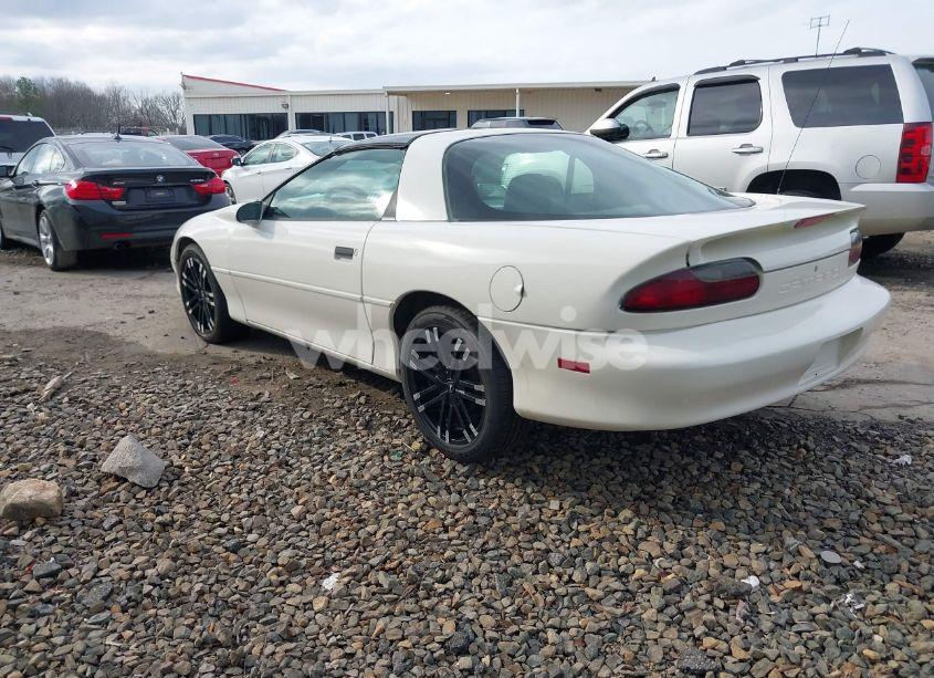 Photo 3 of 1995 Chevrolet Camaro (VIN 2G1FP22S1S2150564)