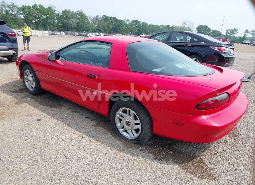 Photo 3 of 1993 Chevrolet Camaro (VIN 2G1FP22S4P2103696)