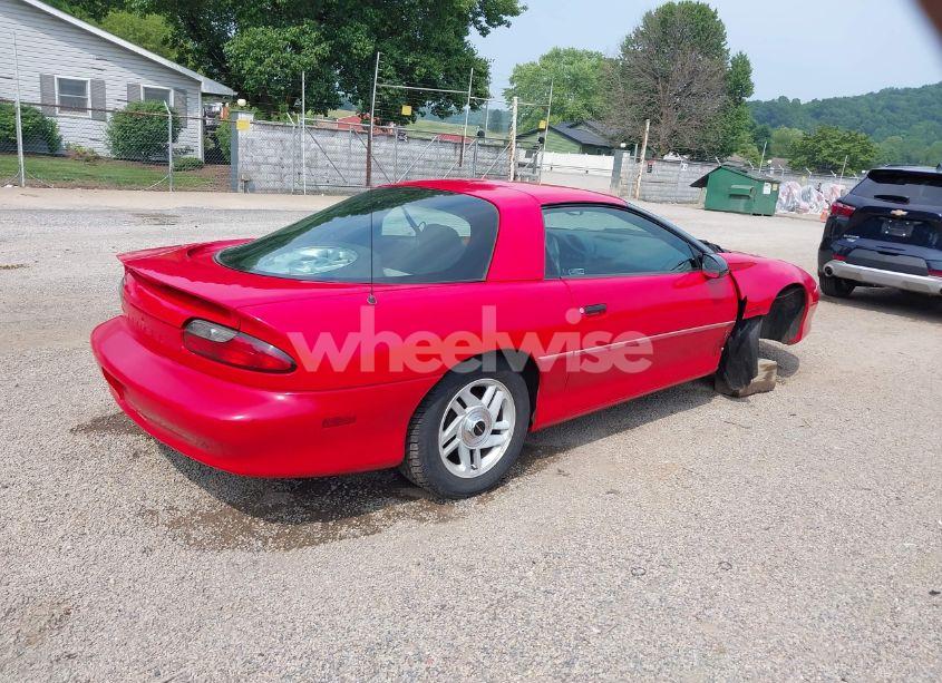 Photo 4 of 1993 Chevrolet Camaro (VIN 2G1FP22S4P2103696)