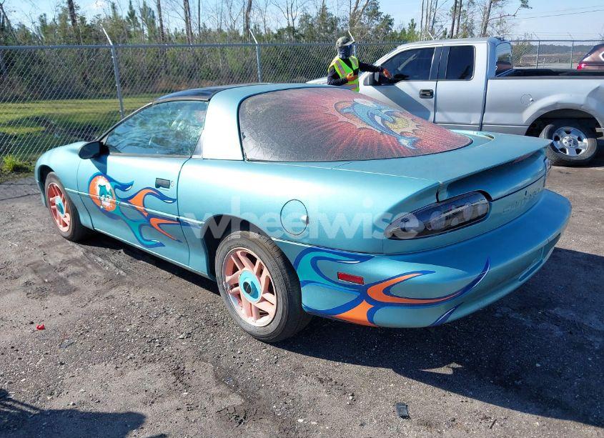 Photo 3 of 1995 Chevrolet Camaro (VIN 2G1FP22S7S2188851)