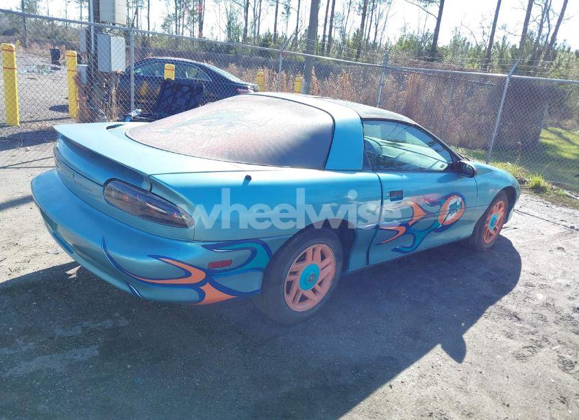 Photo 4 of 1995 Chevrolet Camaro (VIN 2G1FP22S7S2188851)