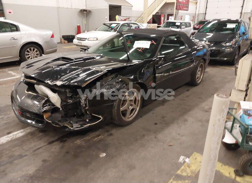 Photo 2 of 2002 Chevrolet Camaro Z28 (VIN 2G1FP32G022150265)