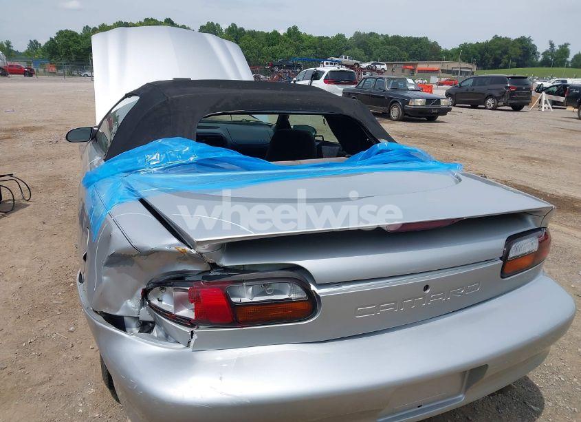 Photo 6 of 2000 Chevrolet Camaro (VIN 2G1FP32K6Y2146931)
