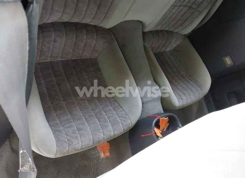 Photo 8 of 2001 Chevrolet Camaro (VIN 2G1FP32KX12142256)