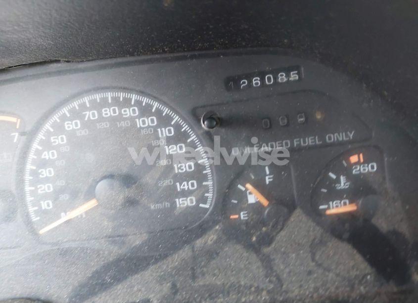 Photo 15 of 1995 Chevrolet Camaro Z28 (VIN 2G1FP32P1S2200543)