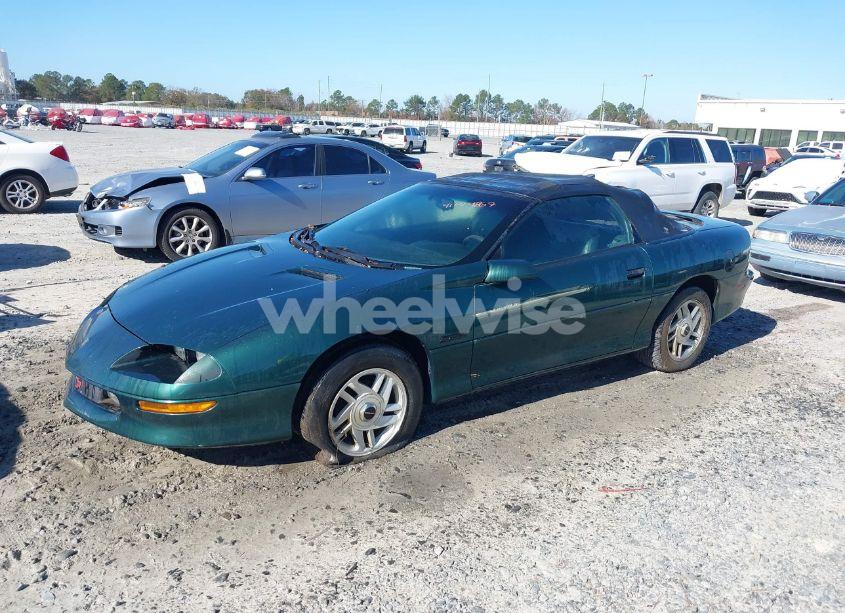 Photo 2 of 1996 Chevrolet Camaro Z28 (VIN 2G1FP32P1T2117762)