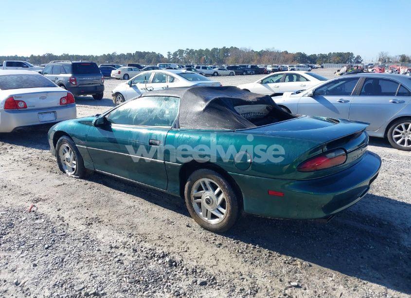 Photo 3 of 1996 Chevrolet Camaro Z28 (VIN 2G1FP32P1T2117762)
