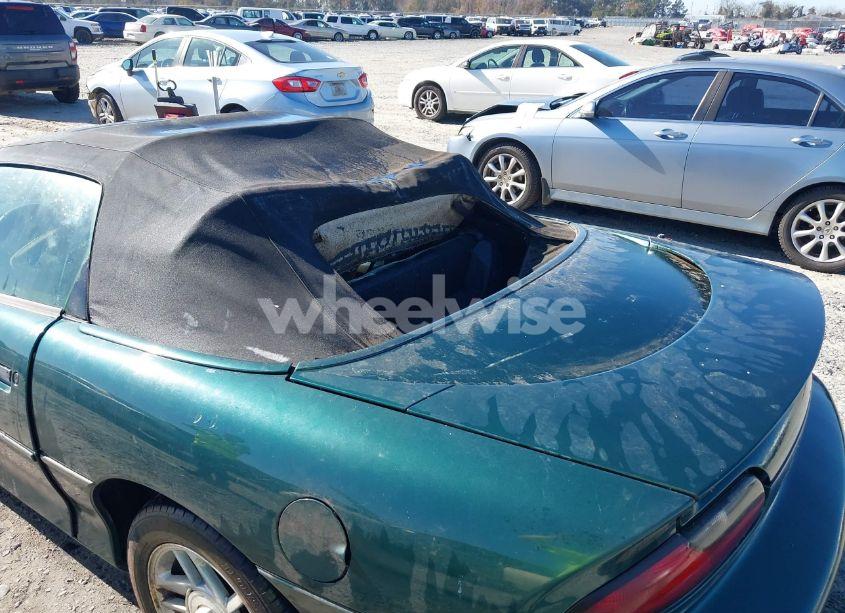 Photo 6 of 1996 Chevrolet Camaro Z28 (VIN 2G1FP32P1T2117762)