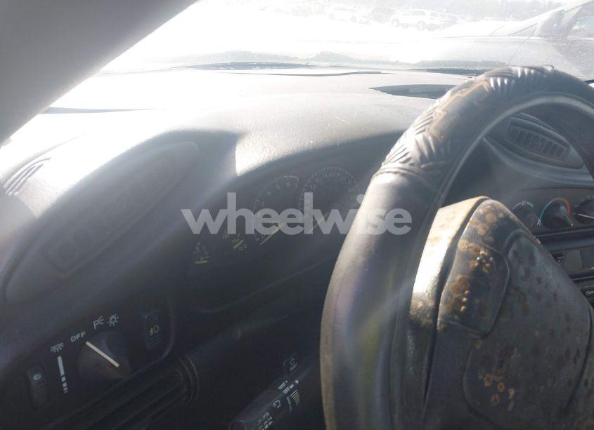 Photo 14 of 1995 Chevrolet Camaro Z28 (VIN 2G1FP32P5S2196335)