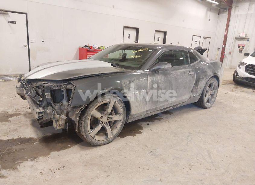 Photo 2 of 2011 Chevrolet Camaro 1SS (VIN 2G1FS1EW0B9109342)