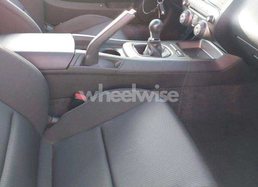 Photo 5 of 2010 Chevrolet Camaro 1SS (VIN 2G1FS1EW2A9146956)