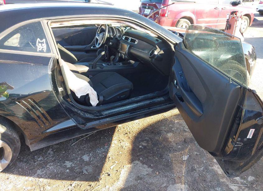 Photo 5 of 2014 Chevrolet Camaro 1SS (VIN 2G1FS1EW3E9145983)